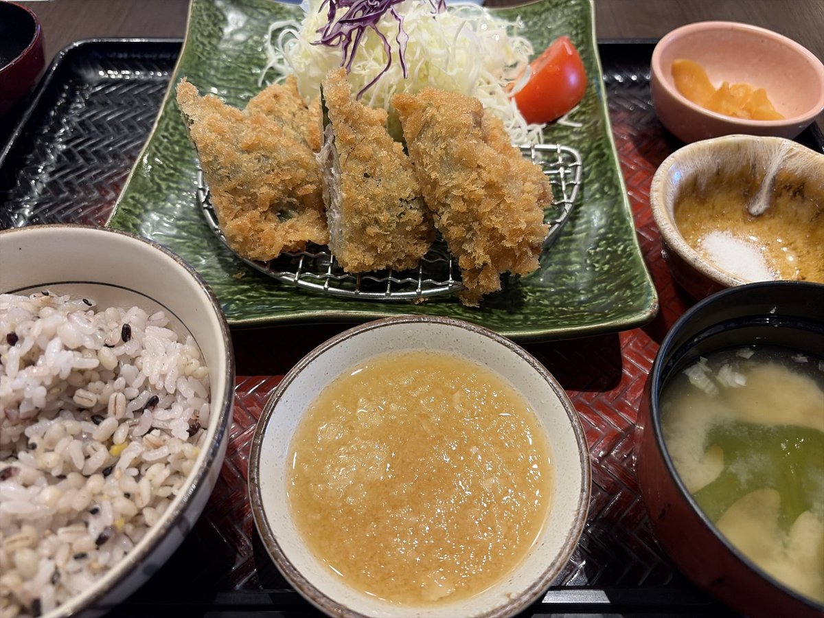 いくらごはん tweet media
