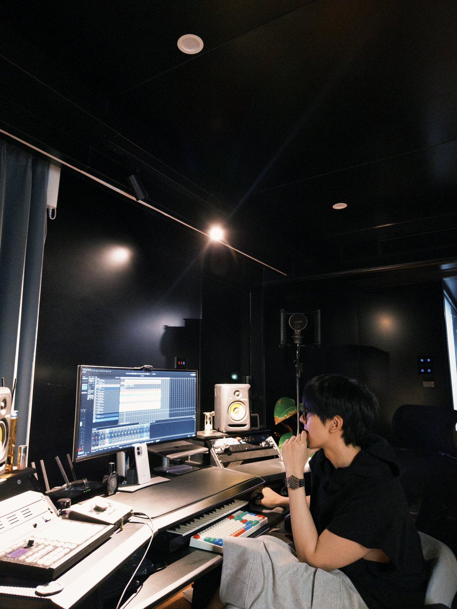 Studio Vibe🎶

#kongthappeak #กองทัพพีค