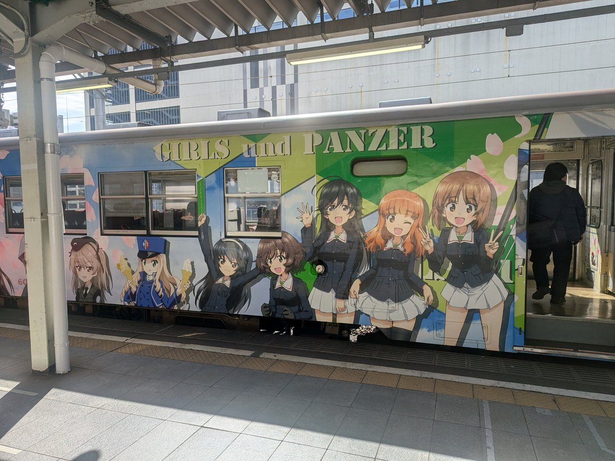 フニャノフ tweet media