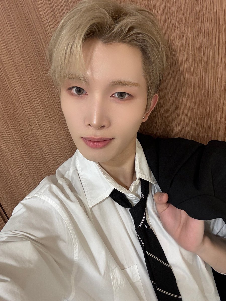 POW France 🇫🇷 tweet media