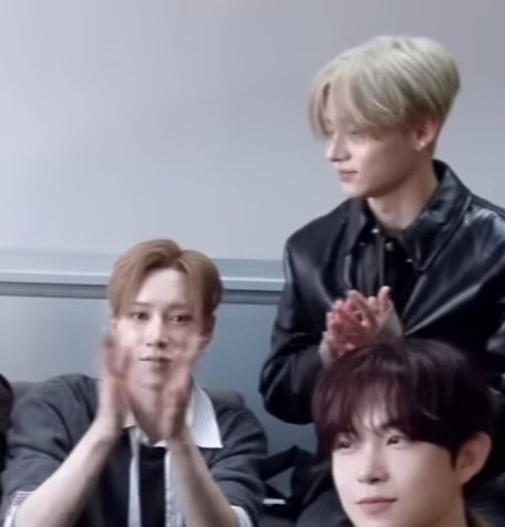 네사이네사 tweet media