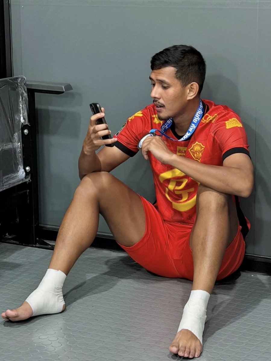 Soccer player ~⚽🧦👟 tweet media