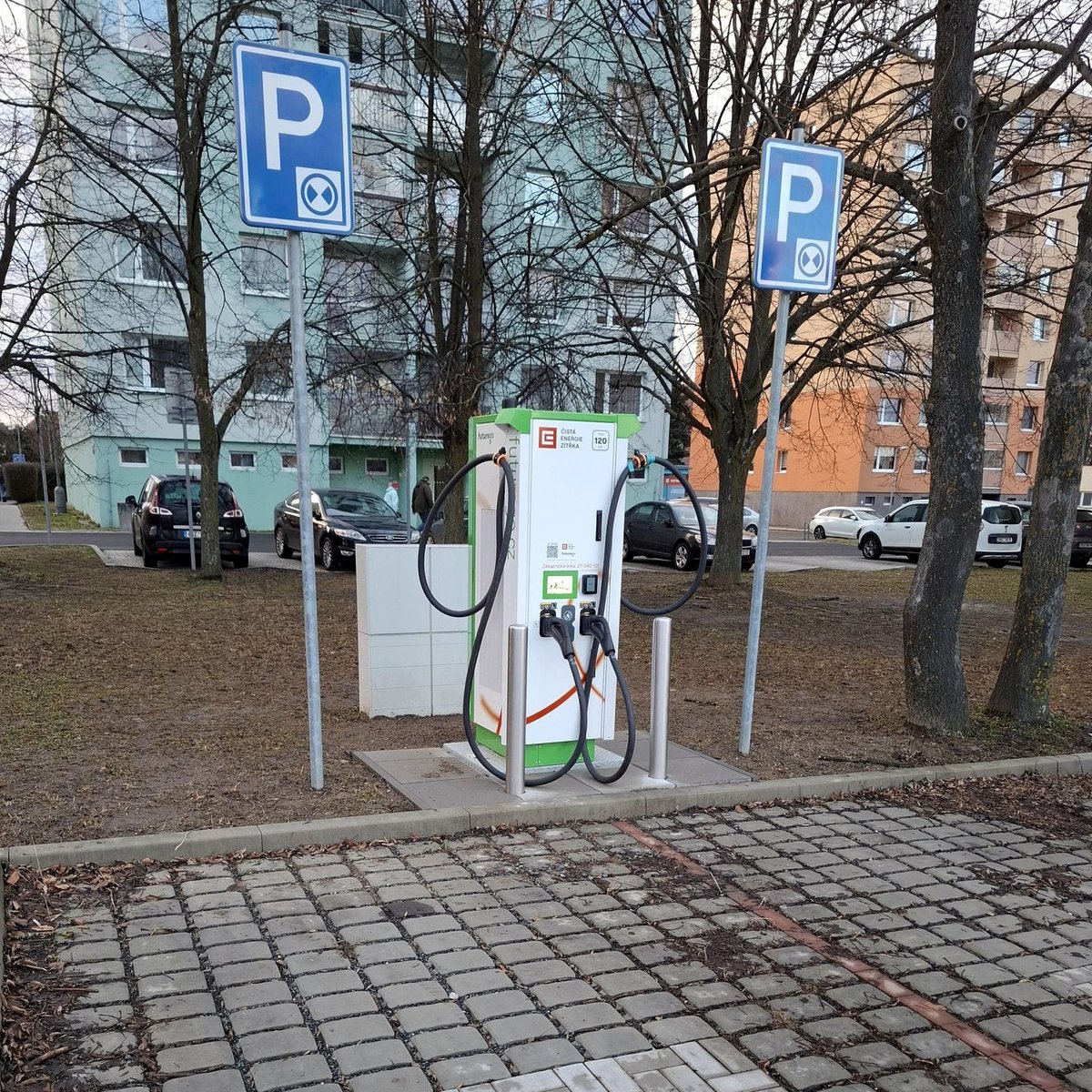 EV Nabíjení tweet media