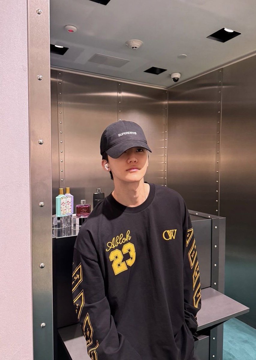 theo. restarting! tweet media