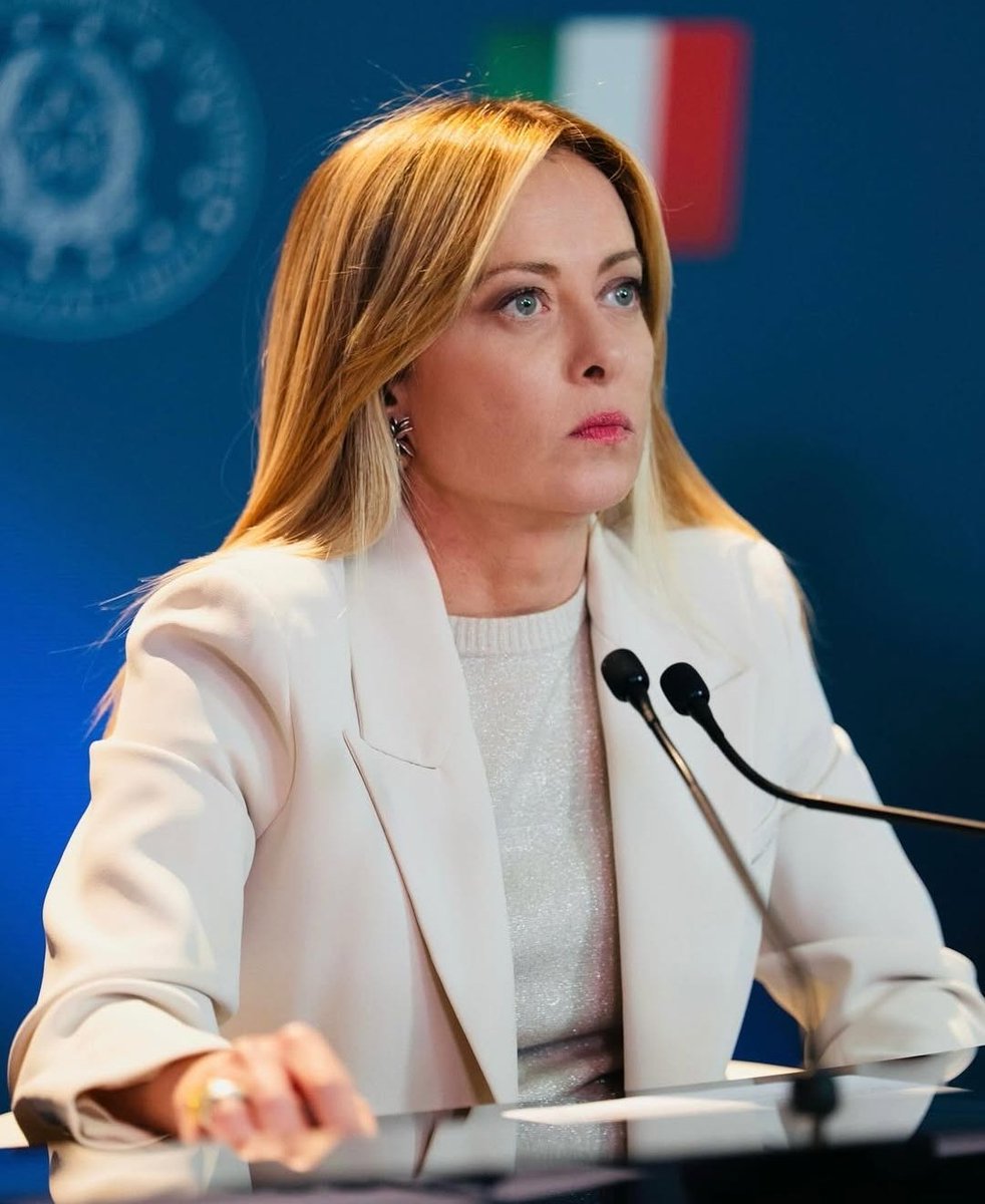 Ashkan - اشکان 🇮🇷 tweet media