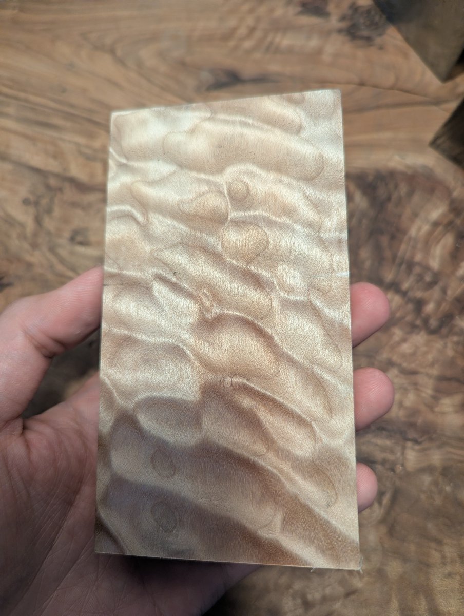 Metalized Wood tweet media