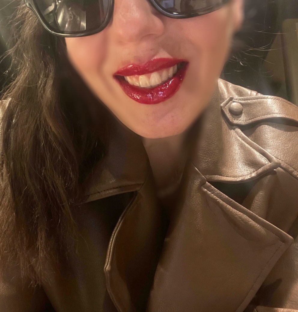 Red lips this glossy should be illegal — especially when they’re smiling at your expense 🖤💋🖤 Leather jacket on, hair wild, ready to collect what’s mine.💸

Silent tribute $150 NOW or don’t even look at me⛓️

#Findom #PayPig #WalletDrain #LuxuryFindom #GoddessWorship #Leather