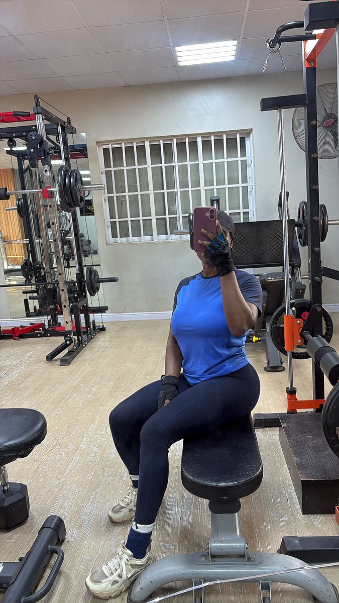 Layomi22's tweet photo. 🏋️‍♀️🏋️‍♀️ https://t.co/7eV46a1XZQ