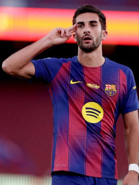 MAZI OF BARCELONA 💙❤️ tweet media