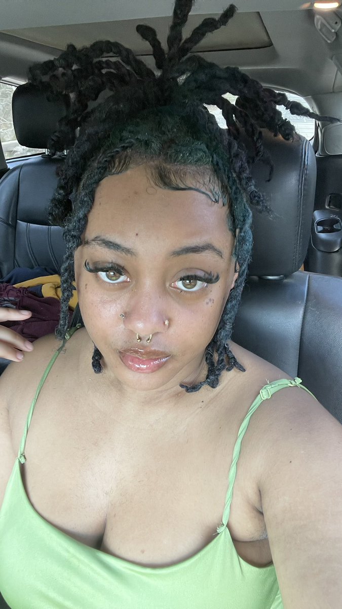 the real 5 ⭐️ tweet media