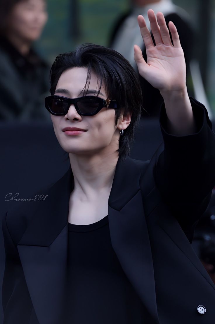 SKZ Crave tweet media