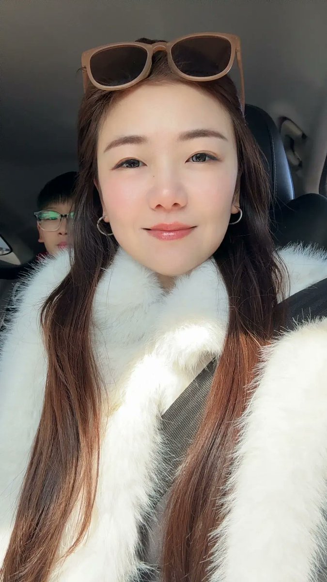 Julian230548's tweet photo. 坐标金华，166/52，平时工作忙碌，闲下来就喜欢这样简单自在的瞬间。
性格不张扬，喜欢精致又舒服的生活。
认真交友，期待遇见一个有担当、懂得珍惜的人。
#浙江 #金华 #交友 https://t.co/S1PLAHpJI7