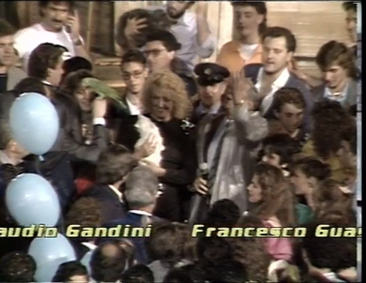 neodie's tweet image. Ultime due puntate di #Portobello davvero potenti (che bravo Gifuni, ma bravi tutti)