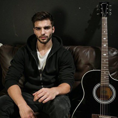 Phil Dom tweet media