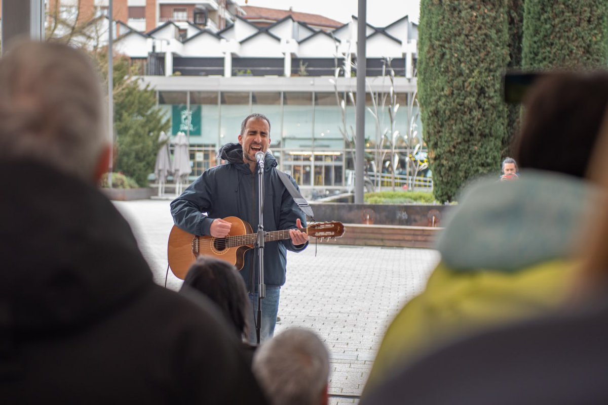 EH Bildu Araba tweet media