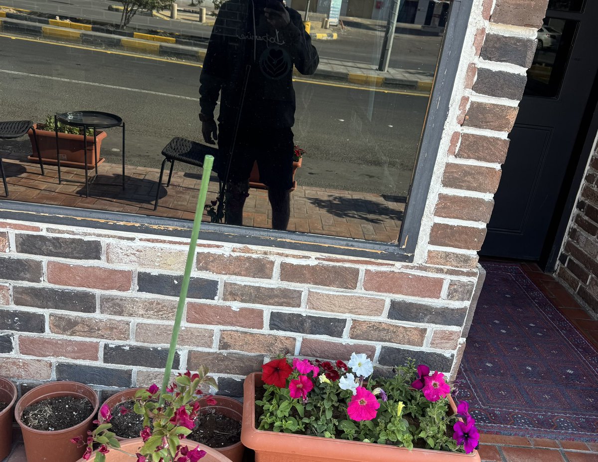 ‏​​​​​‏ ◔̯.◔ tweet media