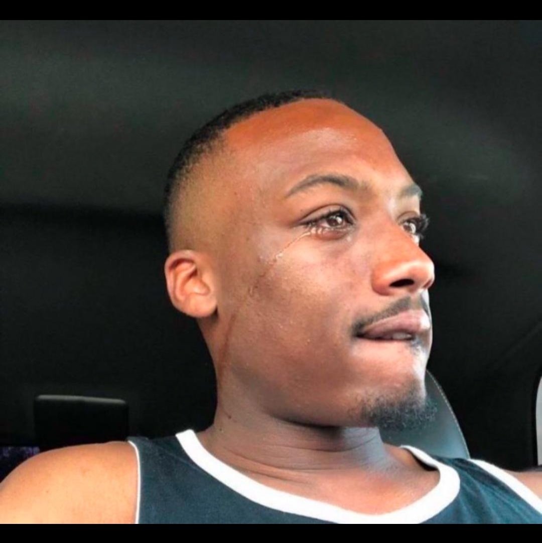 ALL OF THE LIGHTS tweet media