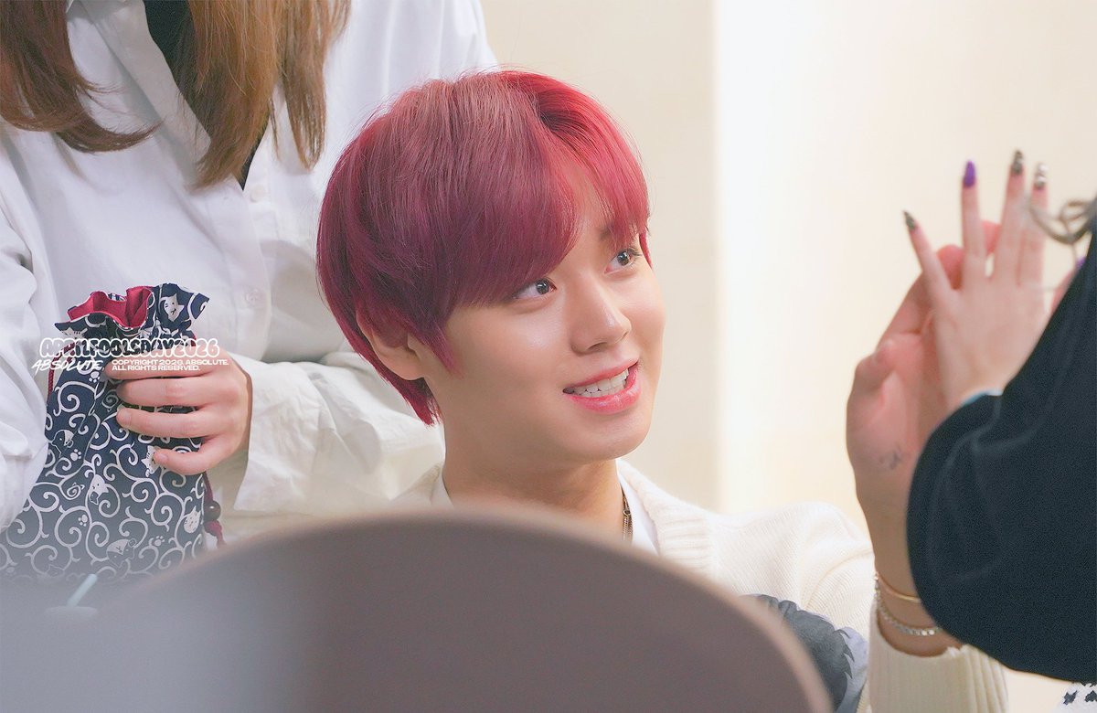 𝐀𝐁𝐒𝐎𝐋𝐔𝐓𝐄(Bottoms up 들어주세용.) tweet media