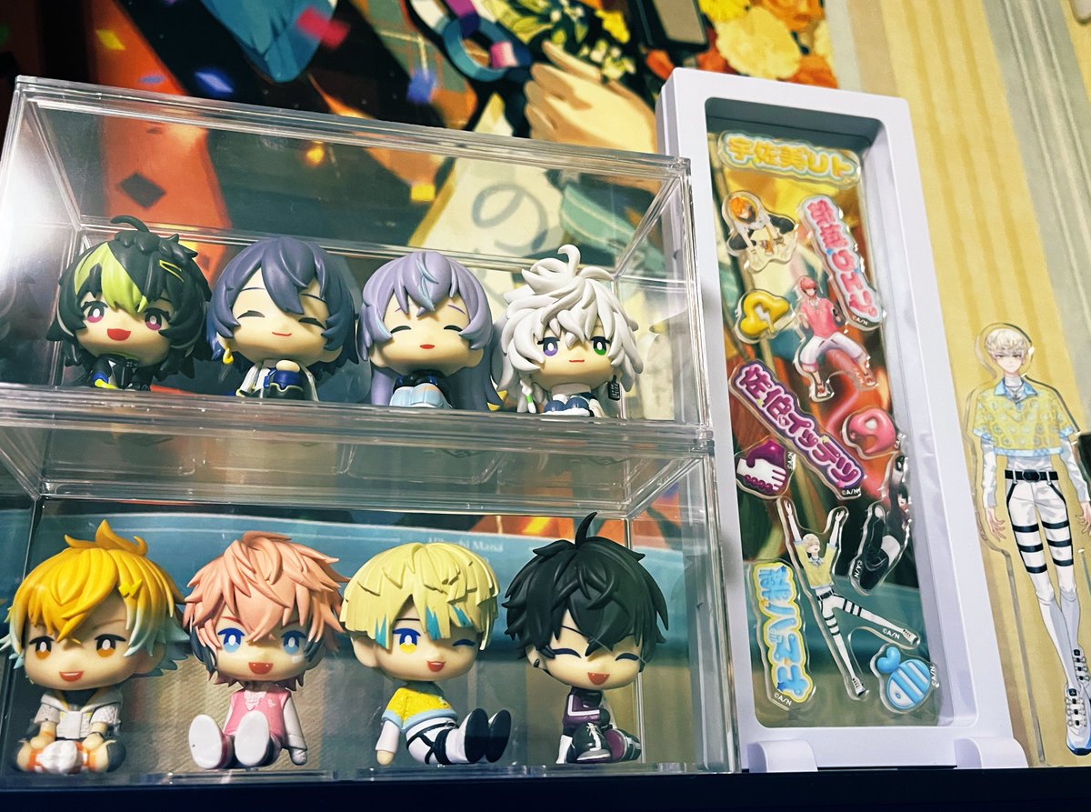 揺れたら一瞬で終わるディスプレイしてる。いい感じに固定したい…それにしてもアクリルパーツ良すぎるな