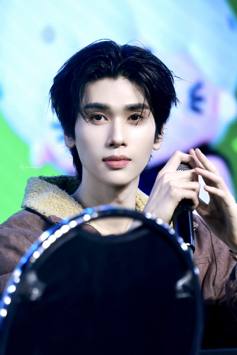 Hyunhannn tweet media