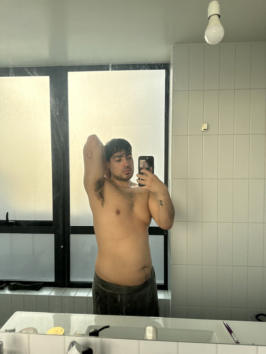 Kentropical tweet media