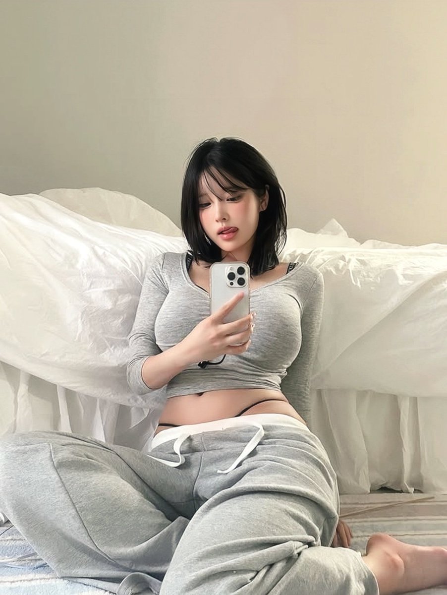 𝗔𝗵𝗻 𝗦𝗲𝗼𝗿𝗮. tweet media