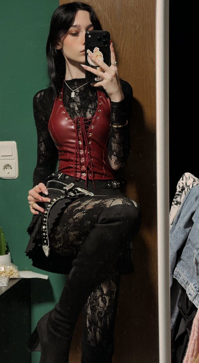 •rottenangel tweet media