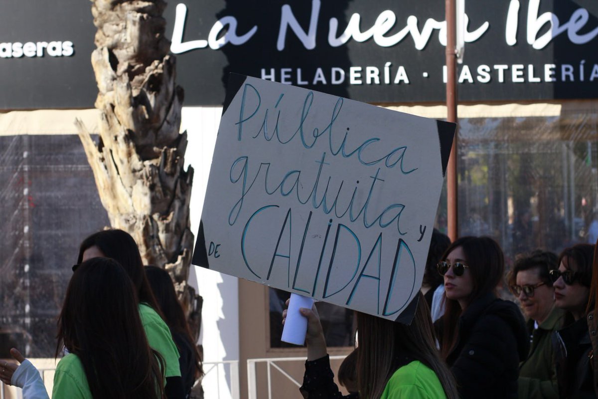 Esquerra Unida PV🔻 tweet media