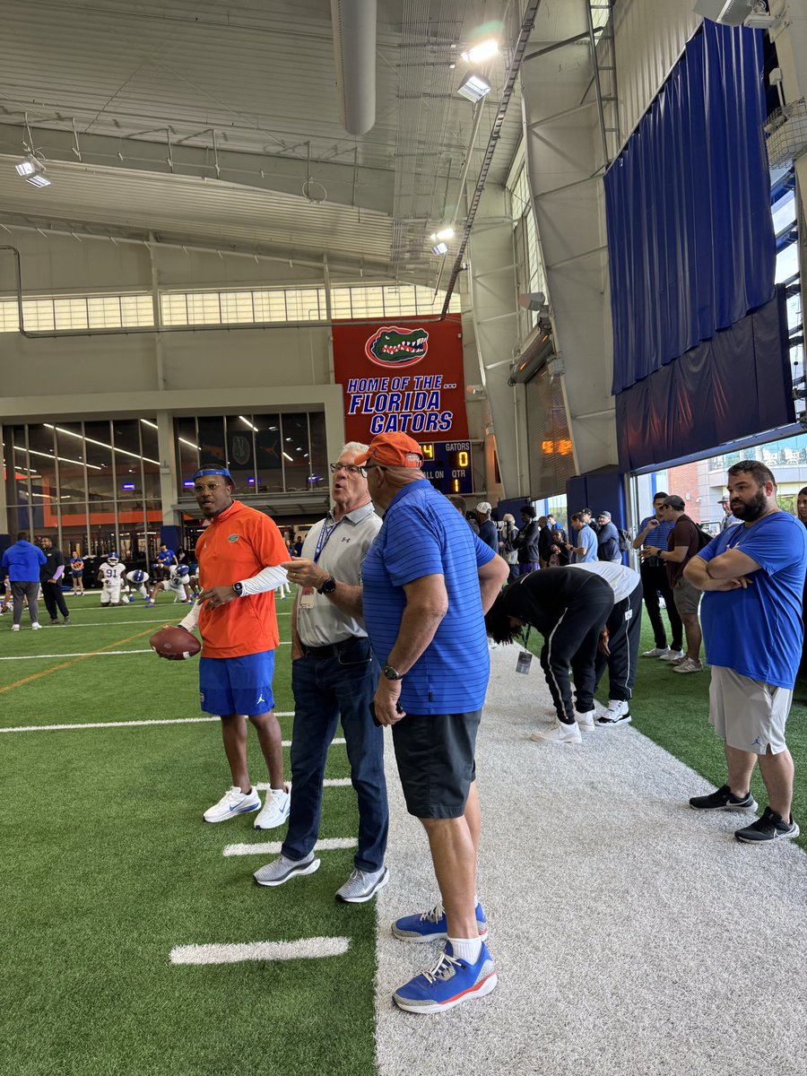 Zach Abolverdi tweet media