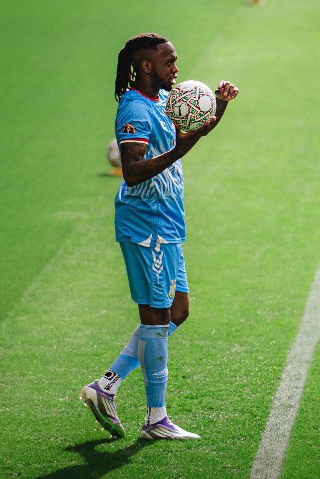 football_876ix's tweet image. This is going to be a battle in itself🇨🇩🇯🇲🔥⚡️
#cephas #wanbissaka #reggaeboyz #jamaica #drcongo #worldcup