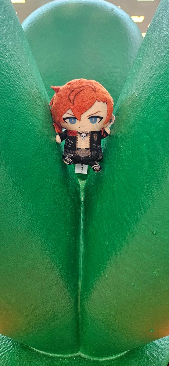 Ryry pape with a giant carrot

#rypape