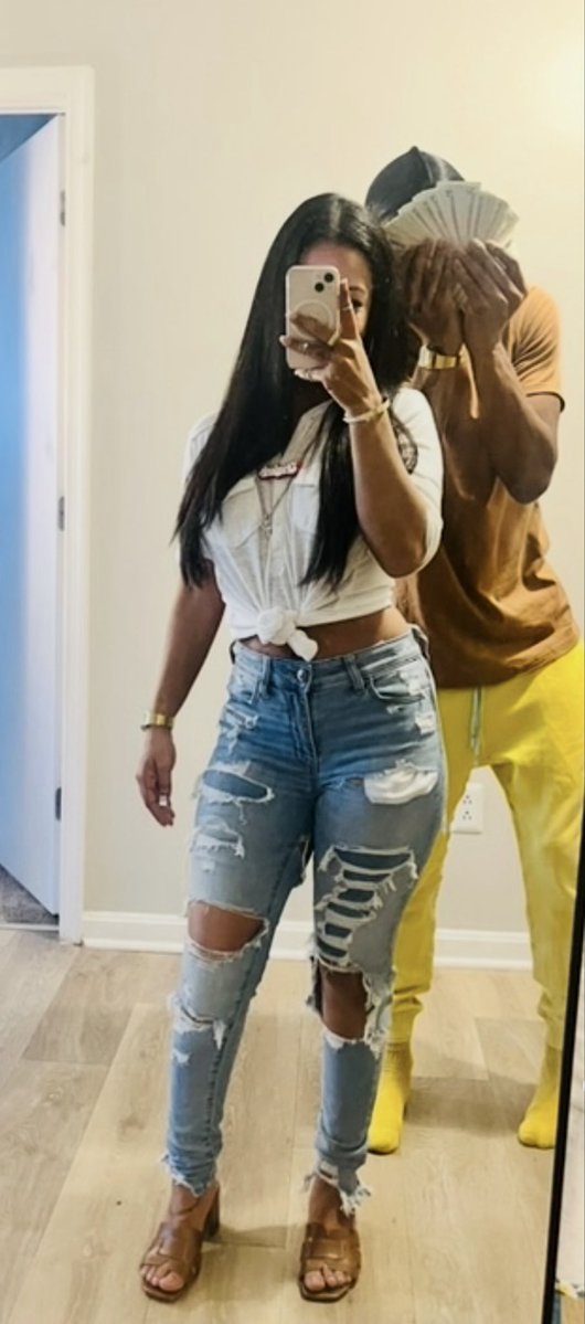 Bodega Baddie tweet media