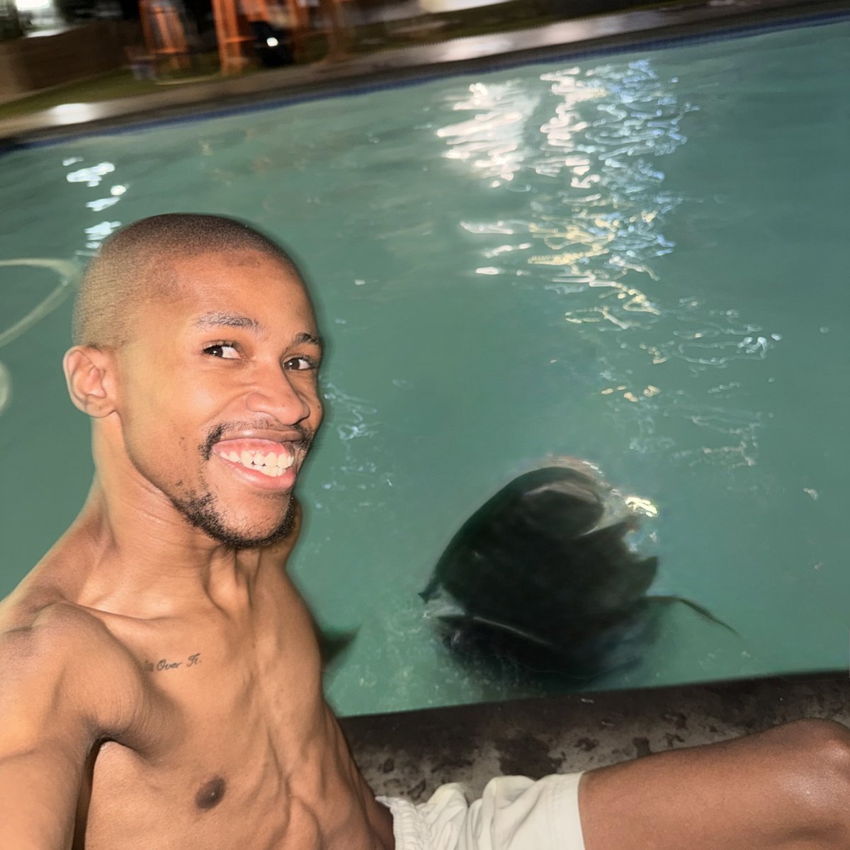 Mchrisana tweet media