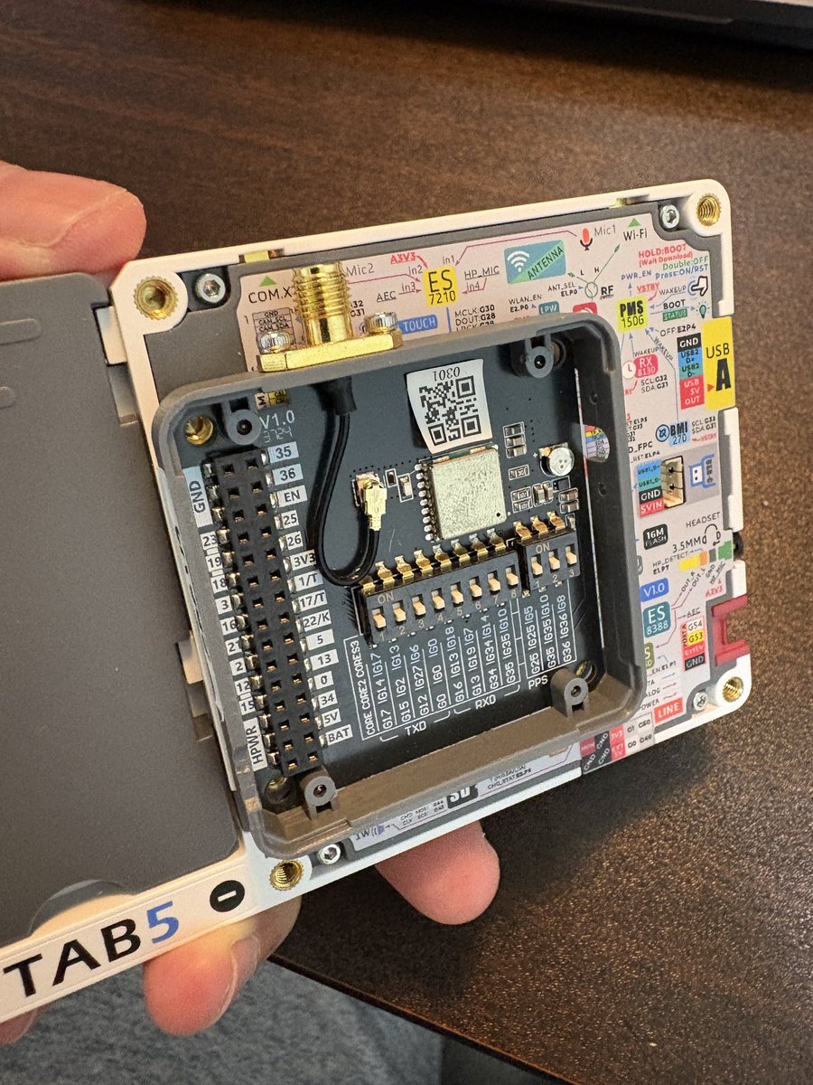 くるまりお tweet media