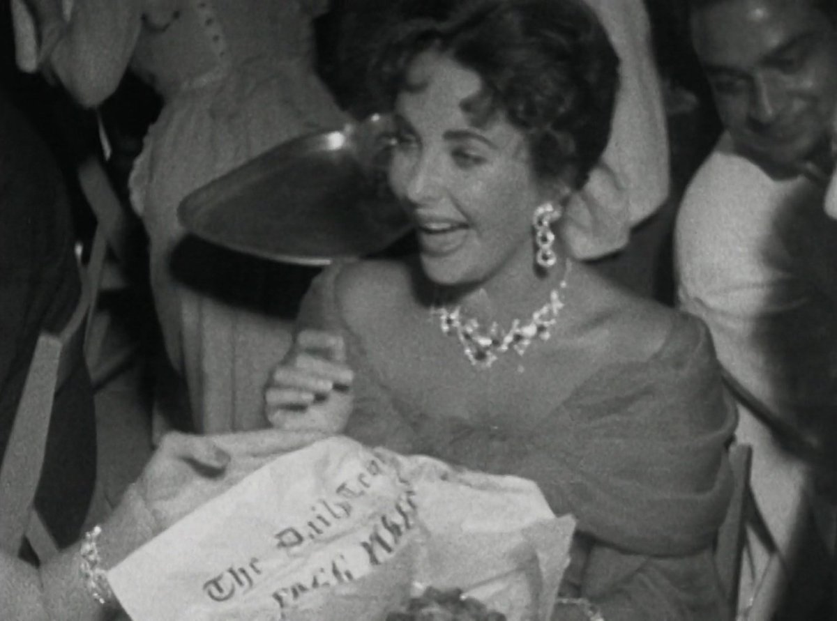 emi_swiftie🧡✈ tweet media