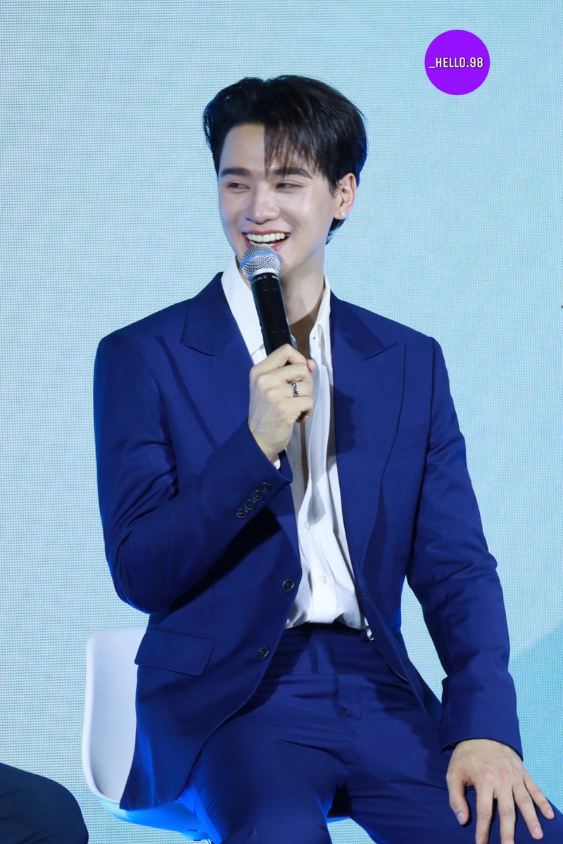 _Hello.98 tweet media