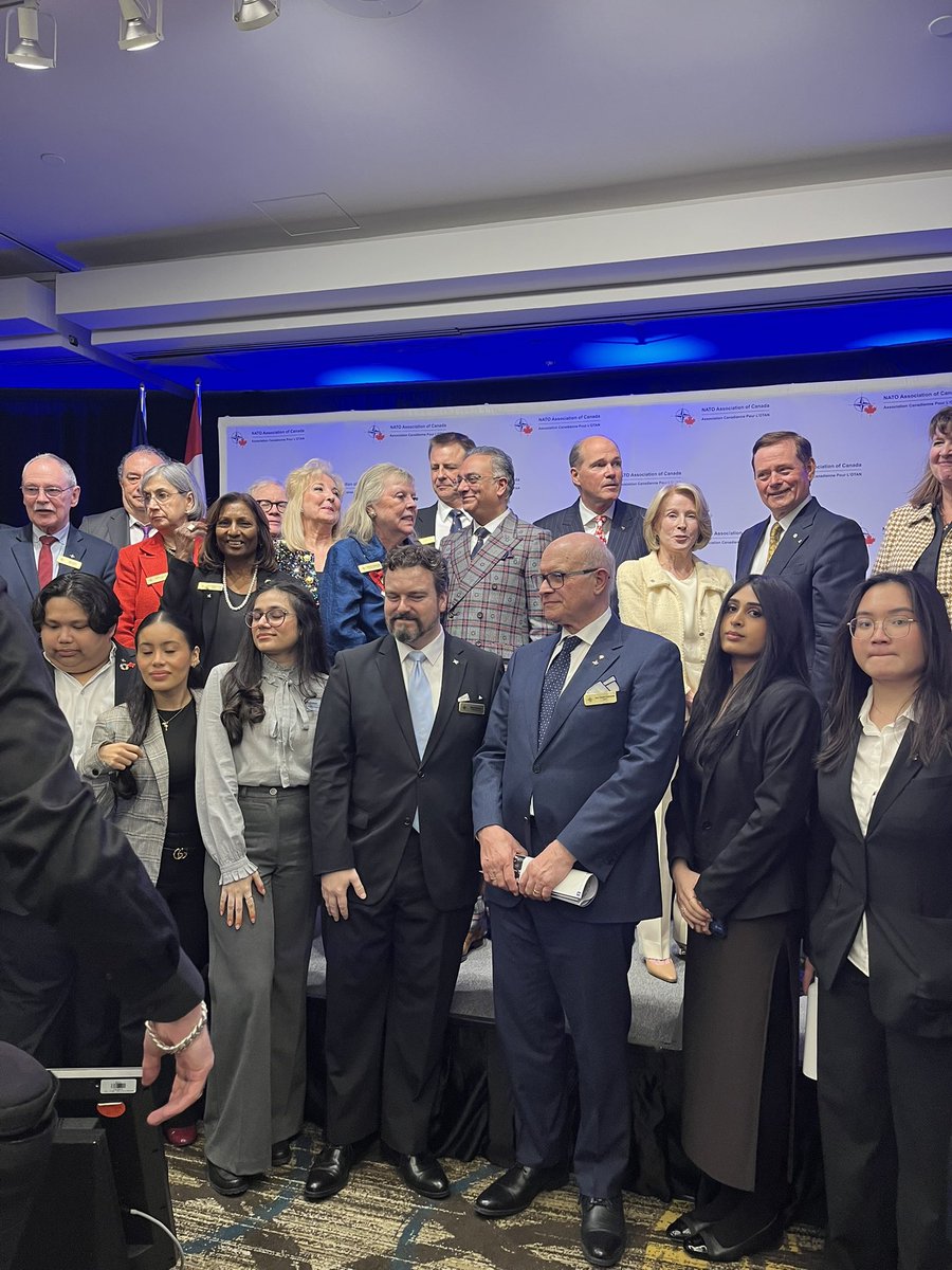 penny collenette 🇨🇦 tweet media