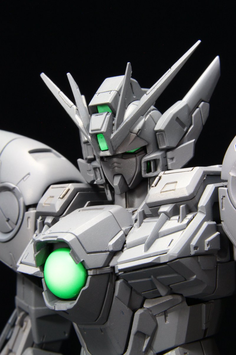 #俺の模型が光って唸る
UVライトは使わず光って見えるように塗装しました。