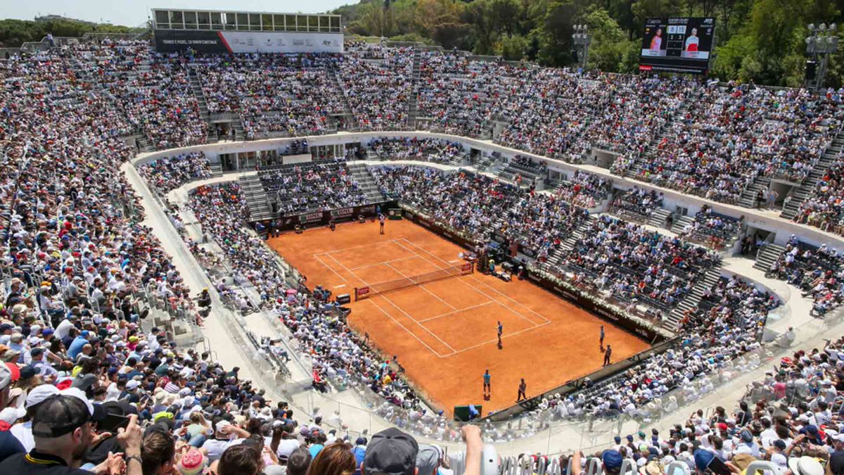 Por si no lo sabíais, los principales torneos de tierra batida no son iguales.

Aunque comparten superficie, todos son DISTINTOS unos de otros.

Montecarlo, Madrid, Roma y Roland Garros no tienen nada que ver.

¿Por qué?

Os lo explico ⬇️