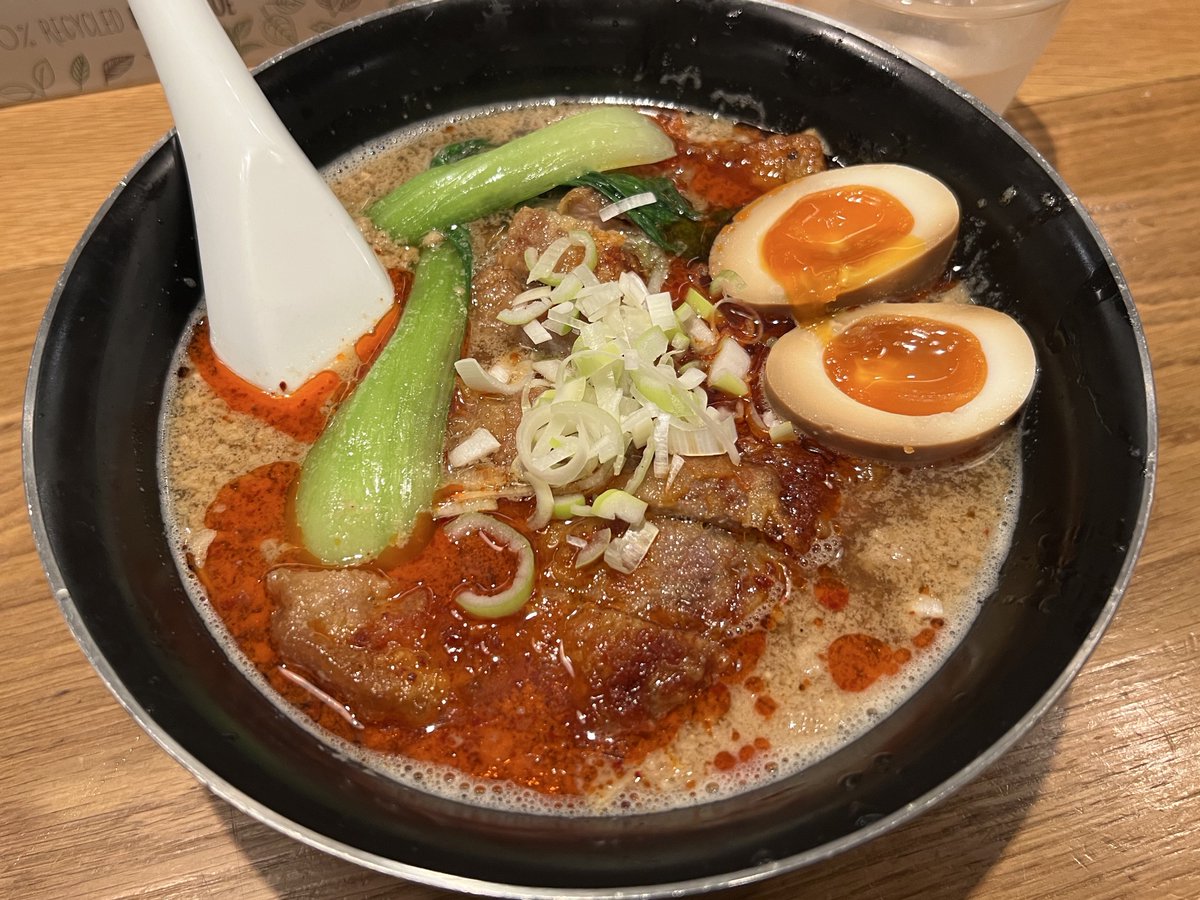 おかのん tweet media