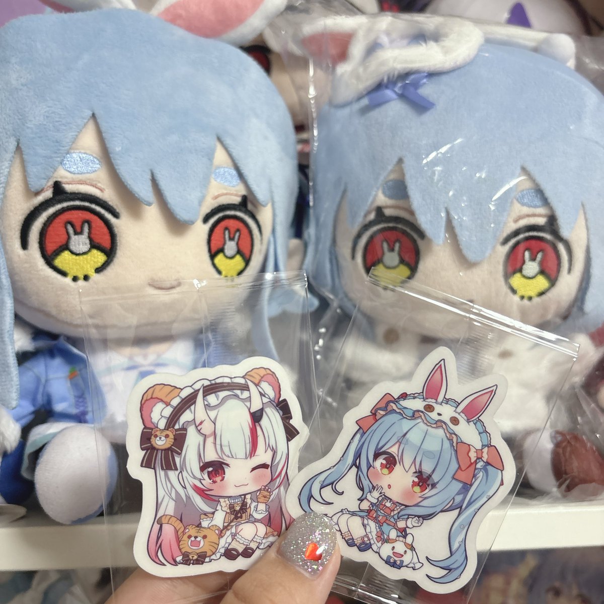 peeekoraaa35's tweet photo. 今家の前のファミマで追加したら…
👯😈だった。え？天才？ https://t.co/rDmydHKbZU