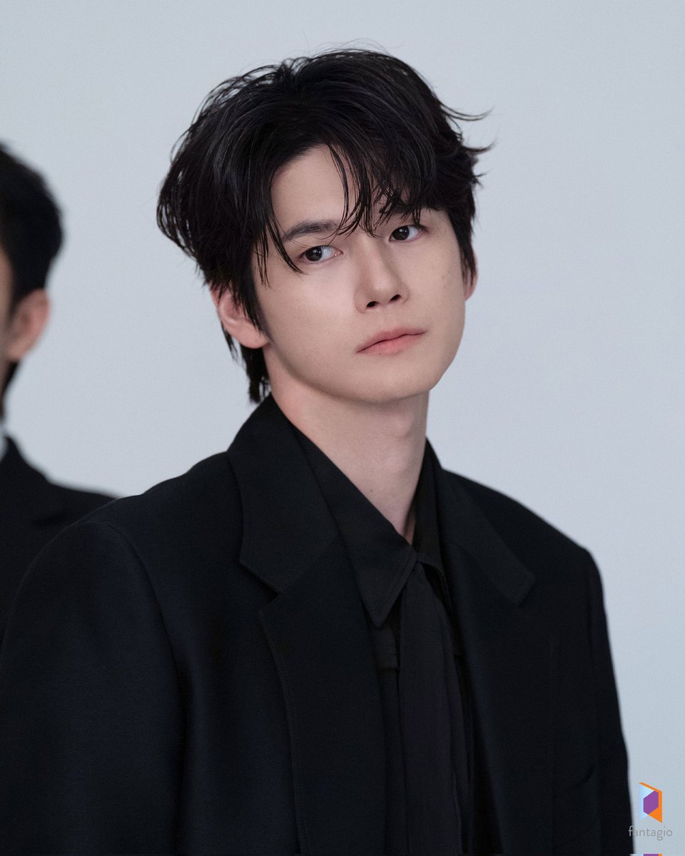 옹성우 얼굴 tweet media