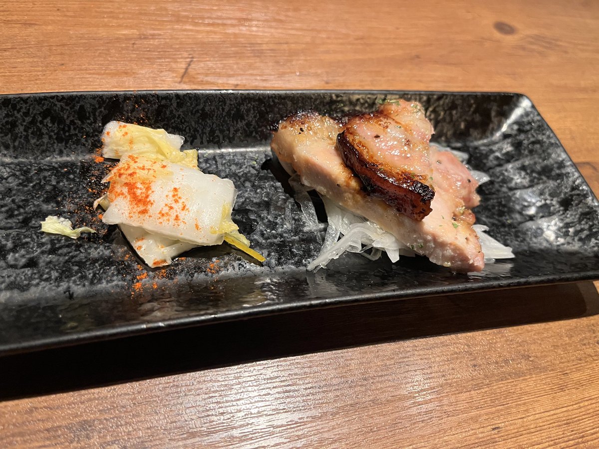 四ツ谷のしるしにて

お世話になっています事務所の社長さん達とご飯行かせてもらいました！

めちゃくちゃお洒落で美味しかったです🤤

ありがとうございました。