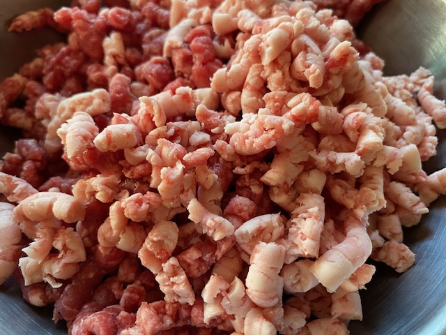 V224info tweet media