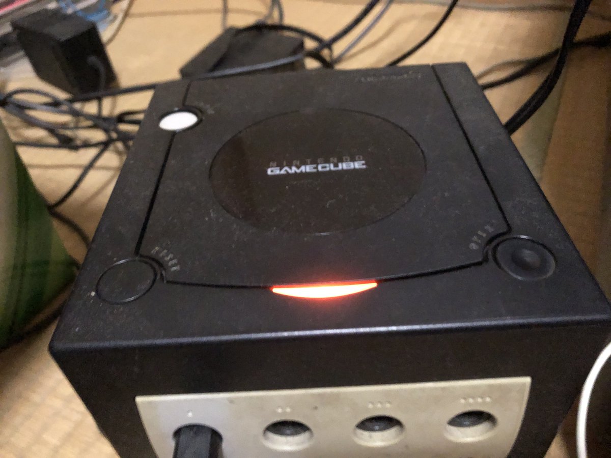 有村聖夜（金髪ロン毛迷彩男の日常） tweet media