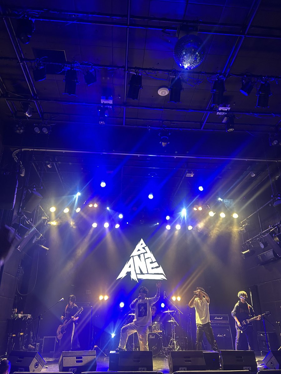 moriyamakohichi's tweet photo. 昨日今日と教え子バンドを立て続けに4組観て、成長ぶりにグッと来たんやで♡
皆んな売れろ〜
応援よろしくお願いします!
#i3oo
#GillSnatch
#sobakan
#バンドマンの底辺×高さ÷2 https://t.co/mfJxEblqOv