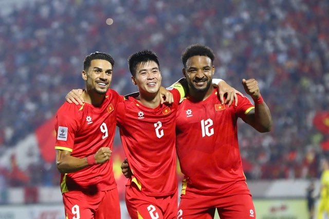 VNSportsnews's tweet image. AFC Asian Cup 2027 qualifiers final round
HALF TIME
Vietnam 1-0 Malaysia
[1-0] Do Duy Manh (6’)

#CFA #CFAChinaTeam2026 #Vietnam #Malaysia #VIEvMAS #vsn