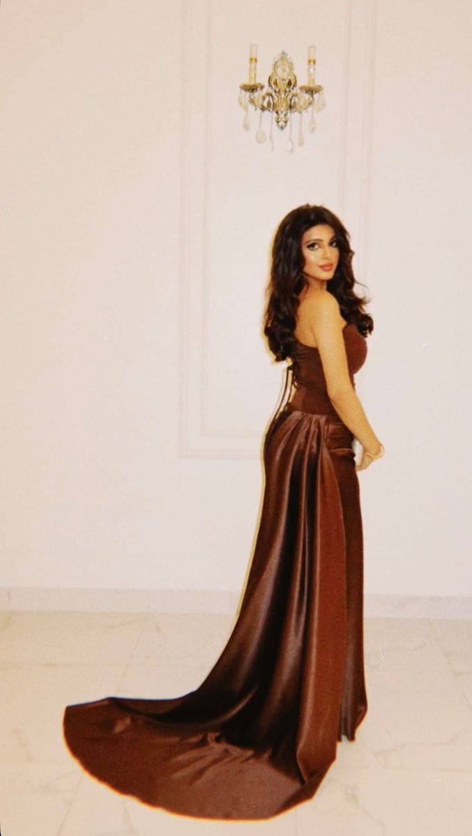 مشاهير فيك🐽 tweet media