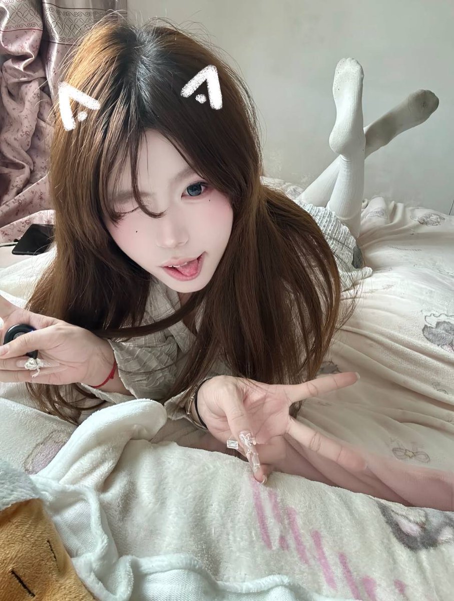 不叫潘金莲~ tweet media