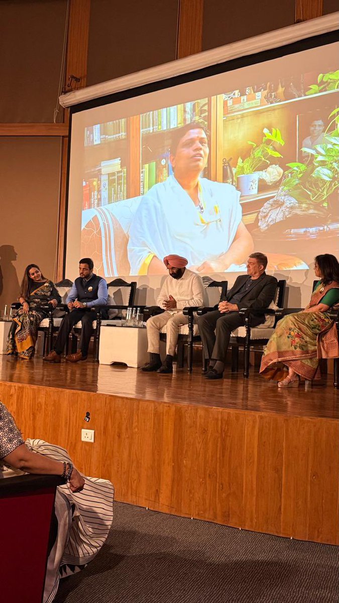 Acharya Balkrishna tweet media